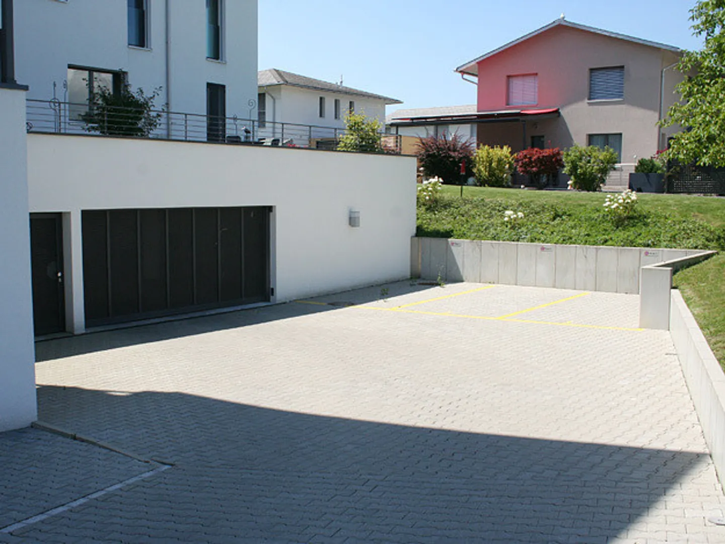 Place de parking extérieure n° A1 - Photo 1 sur 5