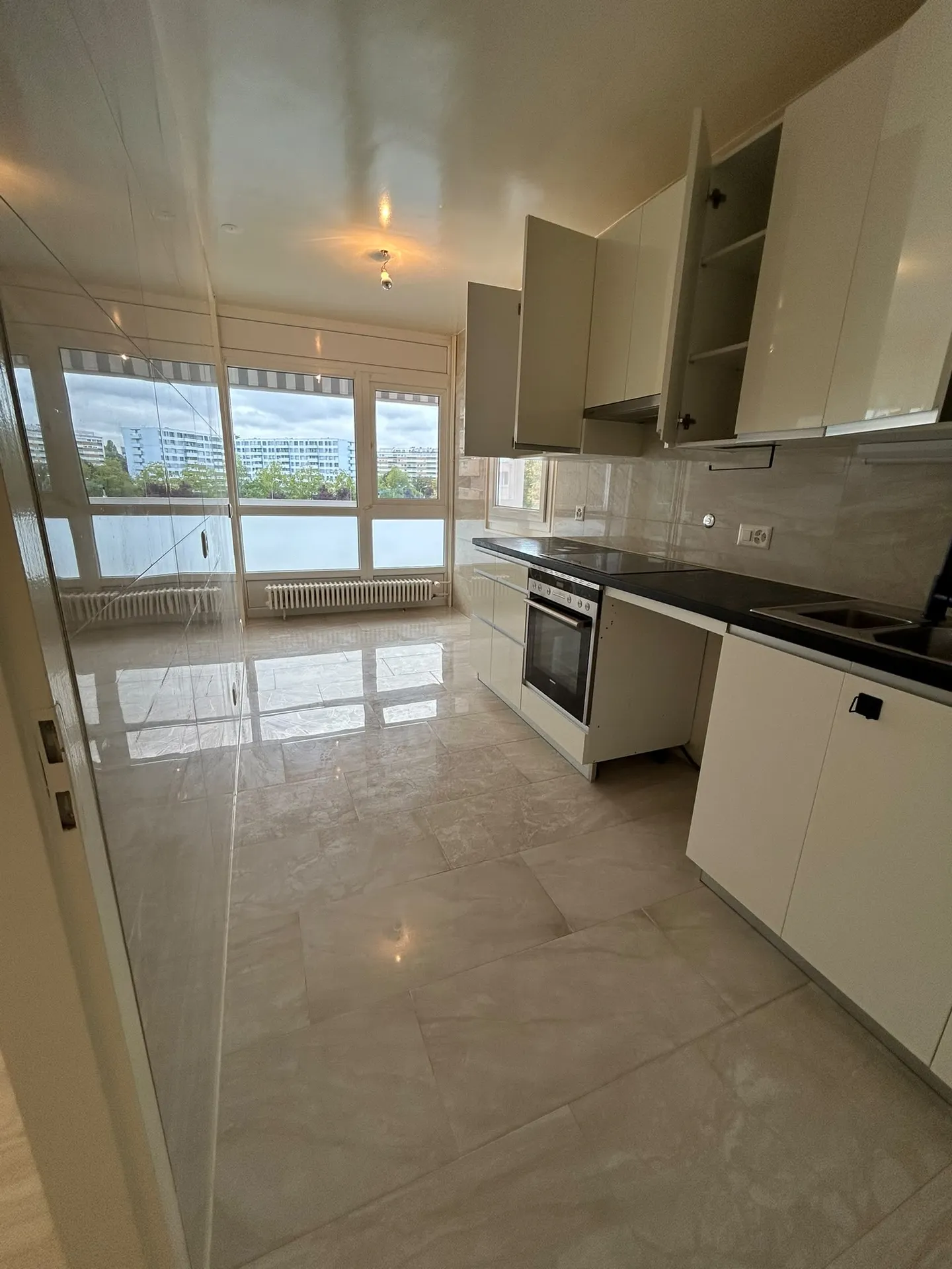 Modern Apartment in Meyrin - Photo 1 of 1