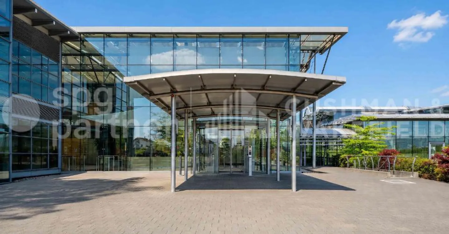 Large office space of 1,450 m² for rent - Onyx Business Park - Photo 1 of 13