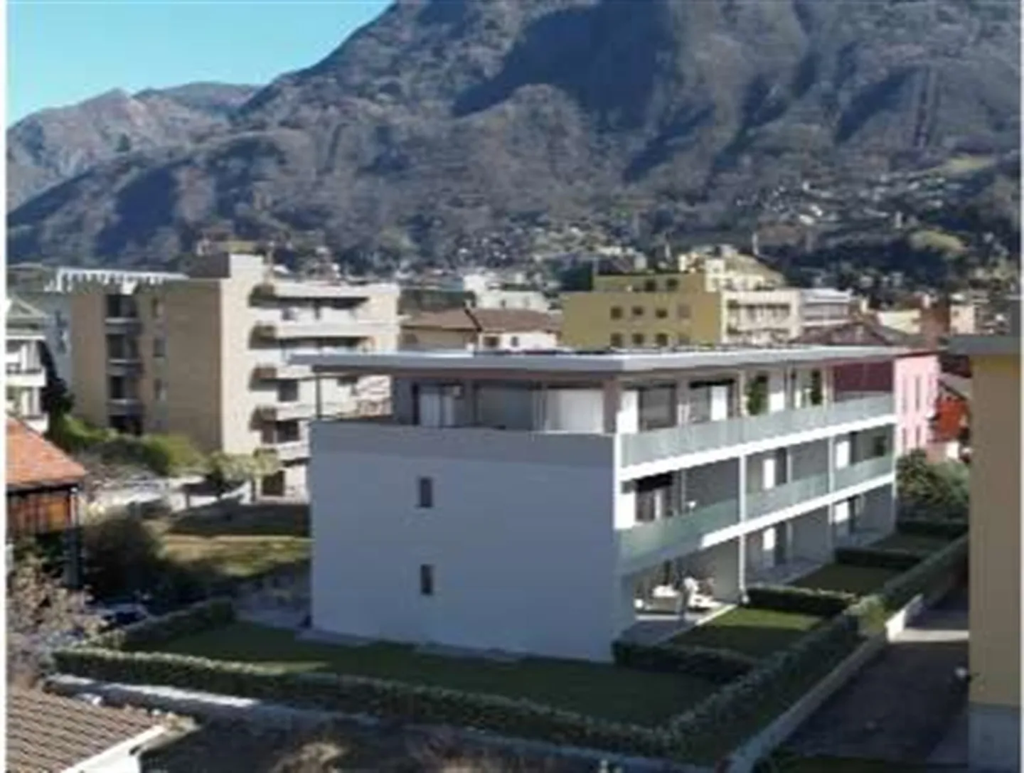 «Elegante, neue, hochstehende Wohnung mit privatem Garten» - Foto 10 von 11