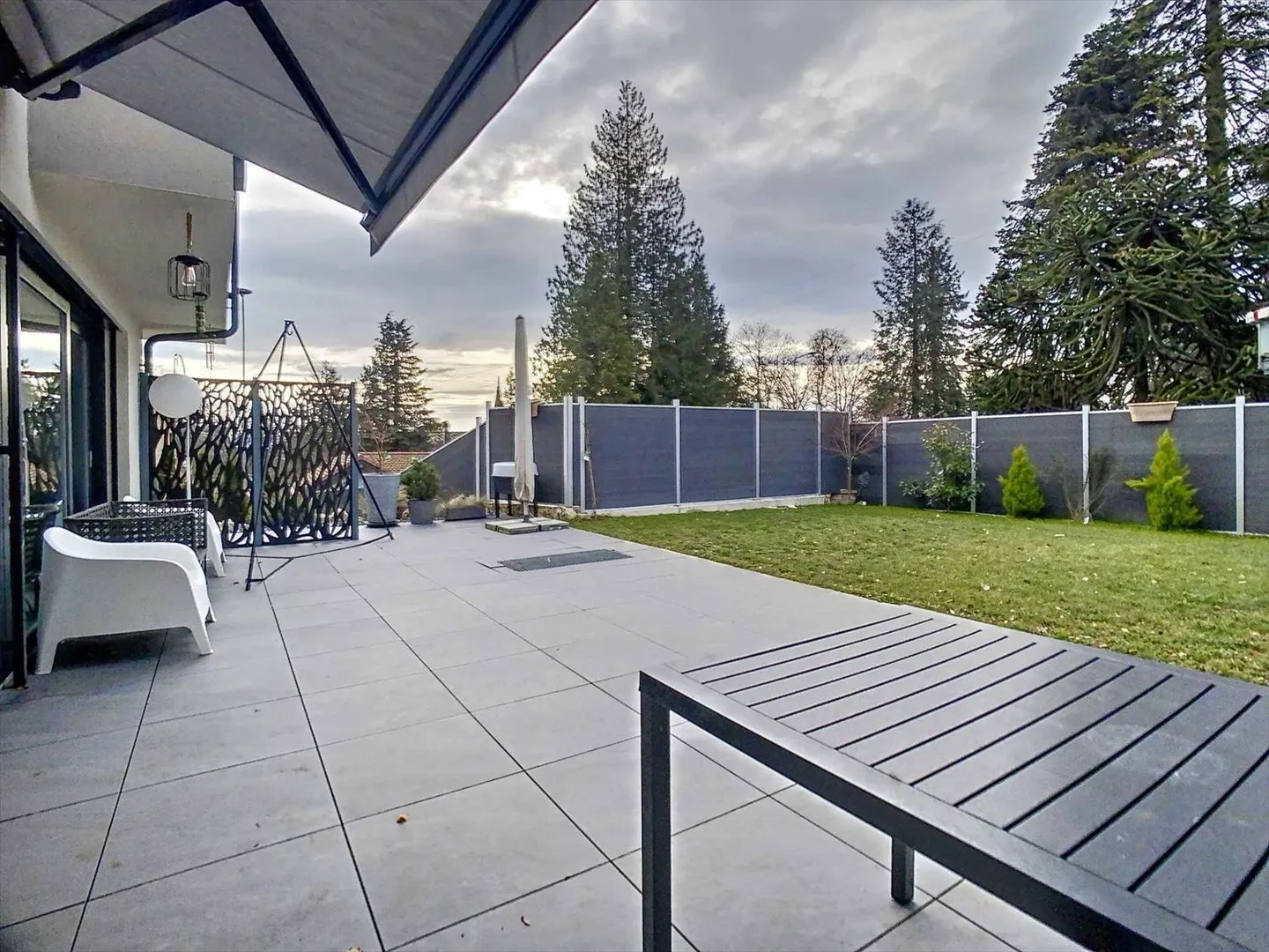 Villa moderna di 6,5 stanze nelle alture di Neuchâtel - Foto 12 di 13