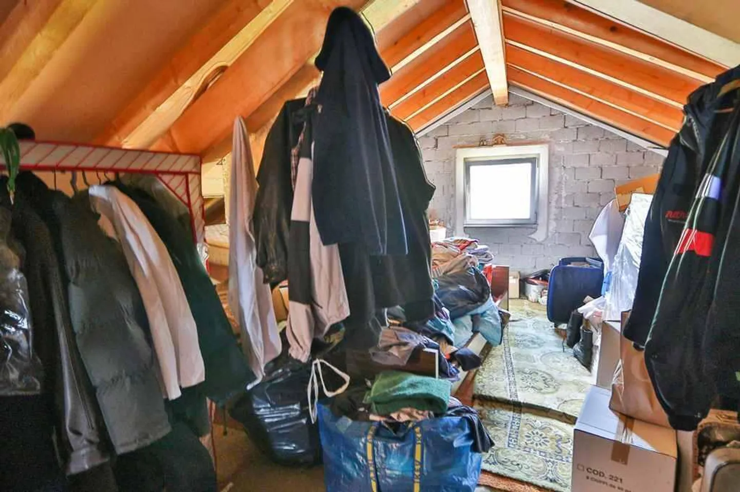 Casa di 4 1/2 locali con bella vista e prato di 5000m2 - Foto 13 di 13