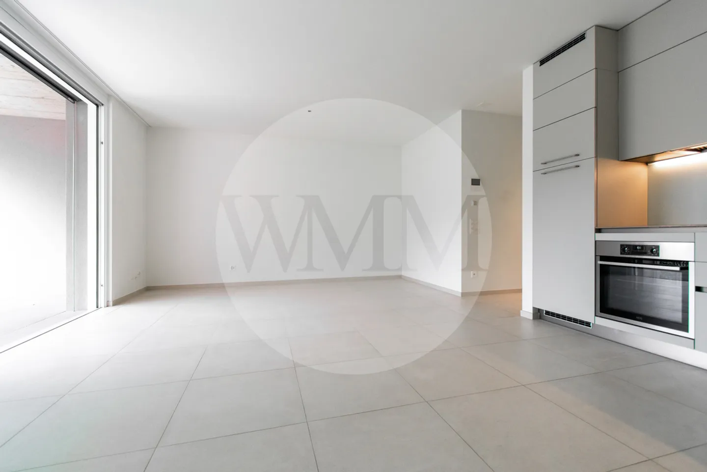 Appartamento moderno di 2,5 stanze con terrazza e giardino privato - Foto 4 di 10
