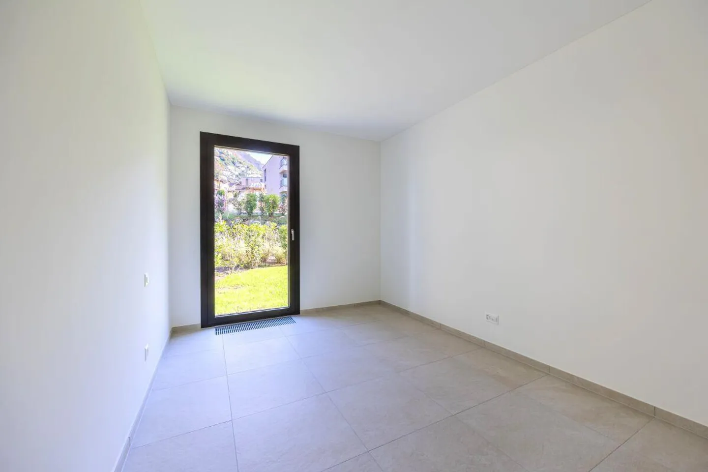Ultima possibilità appartamento 4.5 locali con giardino privato a Gordola - Foto 5 di 12