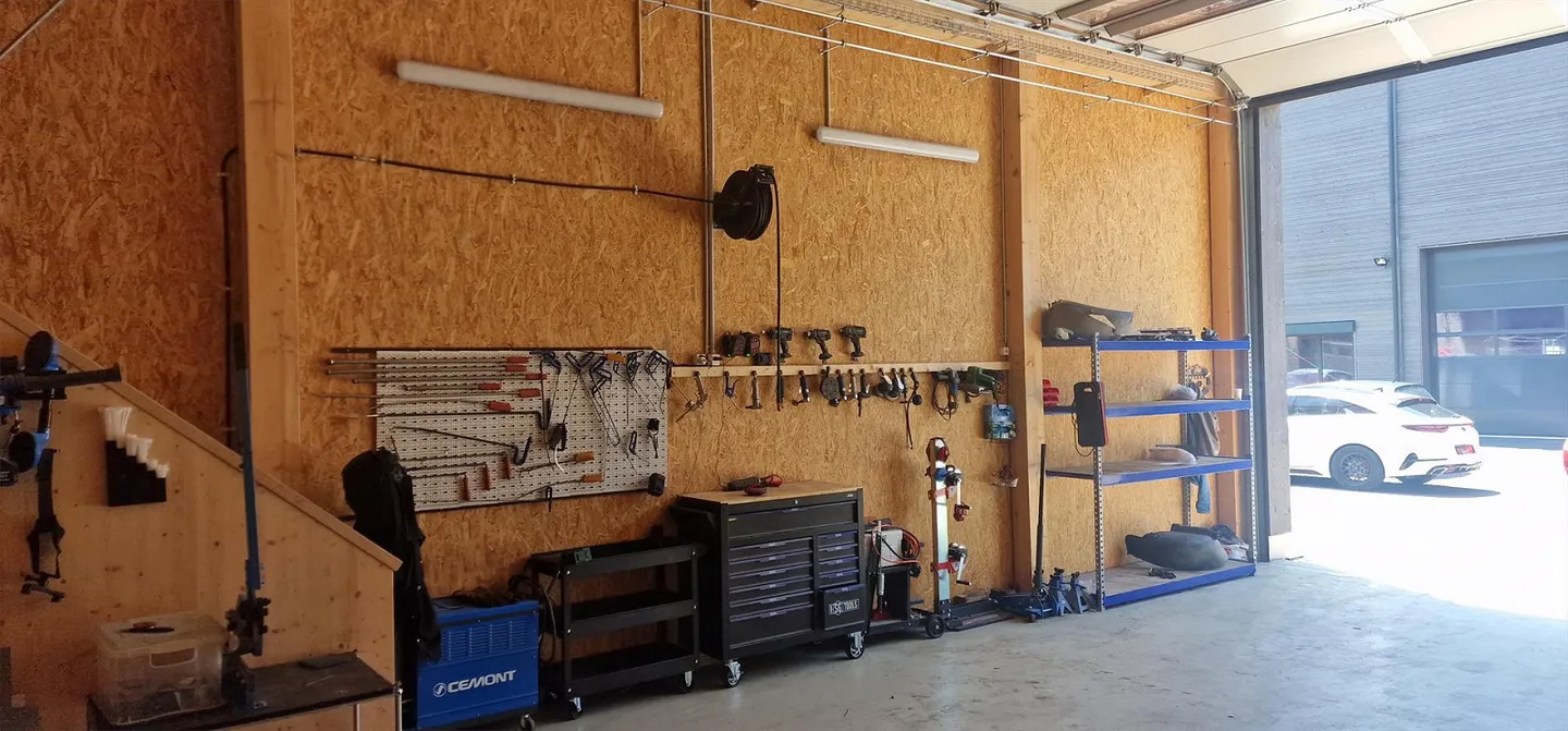 Atelier de réparation automobile à reprendre avec ou sans inventaire possible 15000fr - Photo 8 sur 9