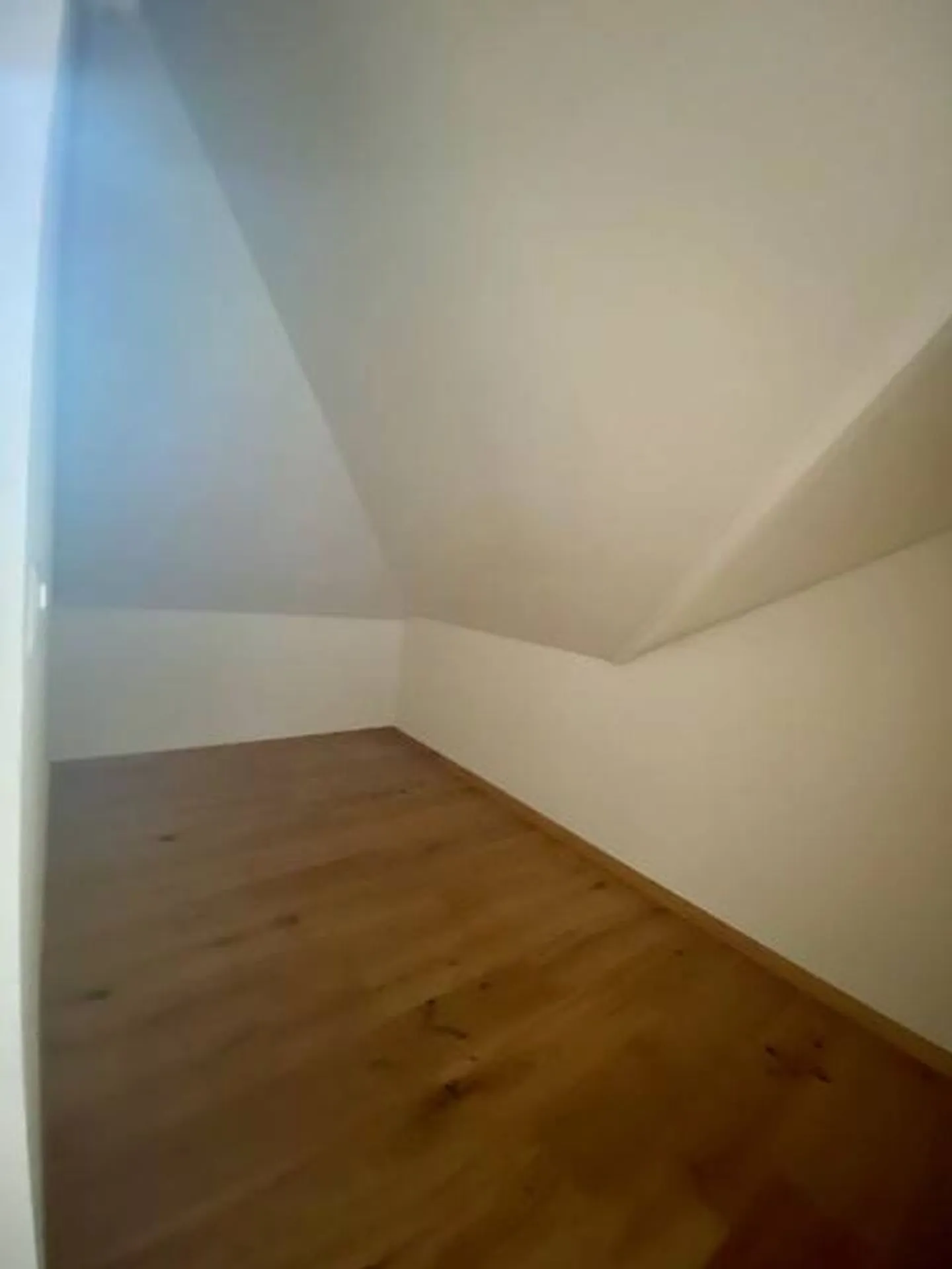 Like a small house on the roof! 2 rooms, in the Attic, with large terrace and elevator - Photo 5 of 6