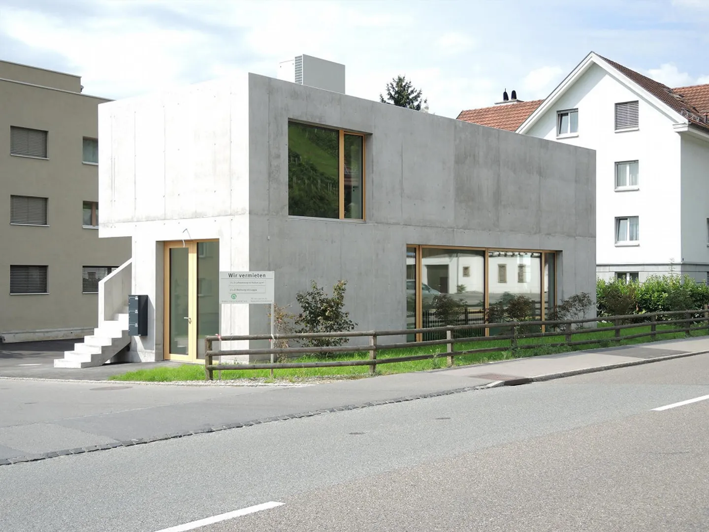 Space for Ideas: Modern Commercial Space in Prime Location - Photo 1 of 7