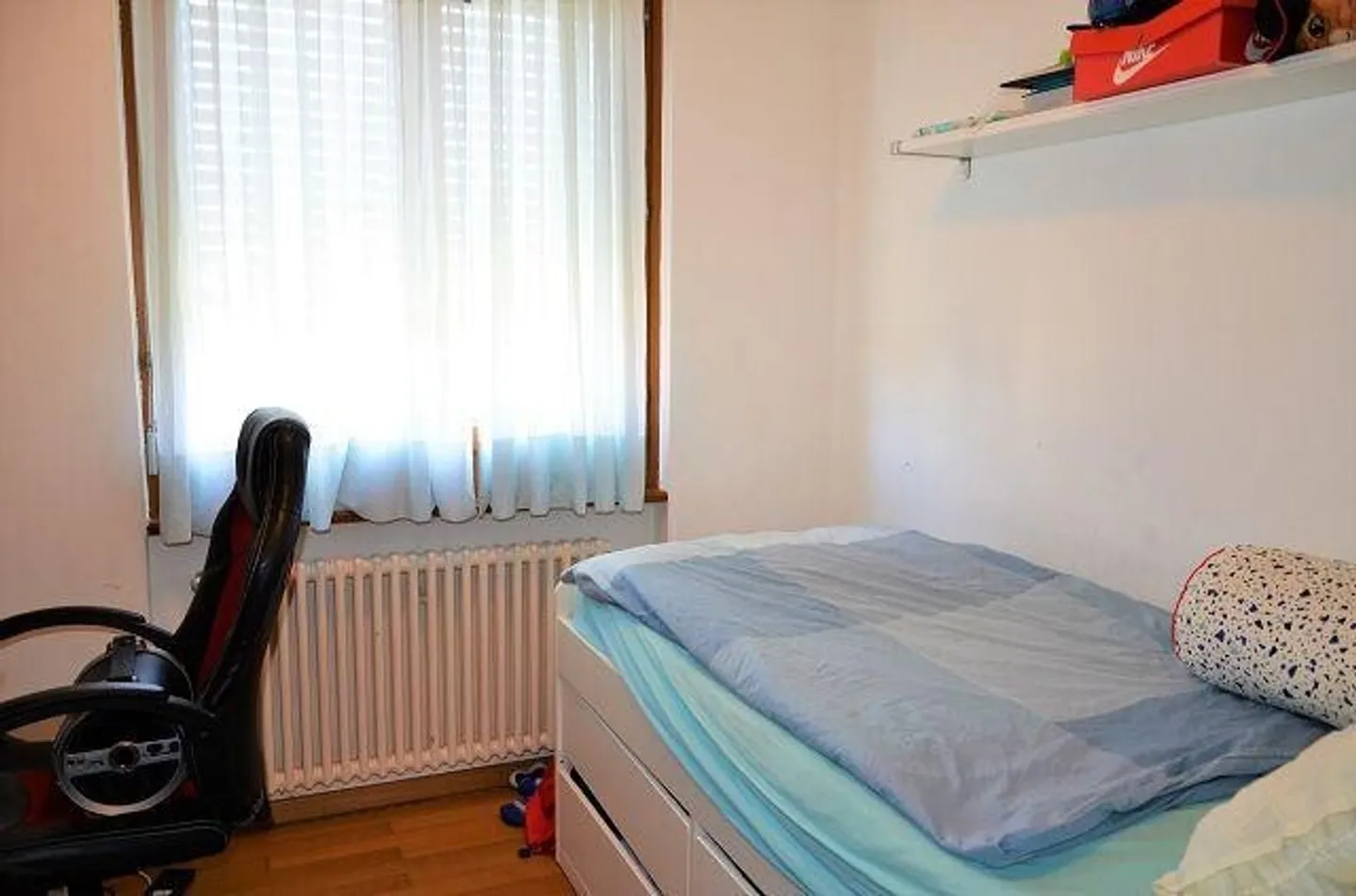 Geräumige 4,5-Zimmer-Wohnung mit Terrasse und Parkplatz in der Garage - Foto 12 von 13