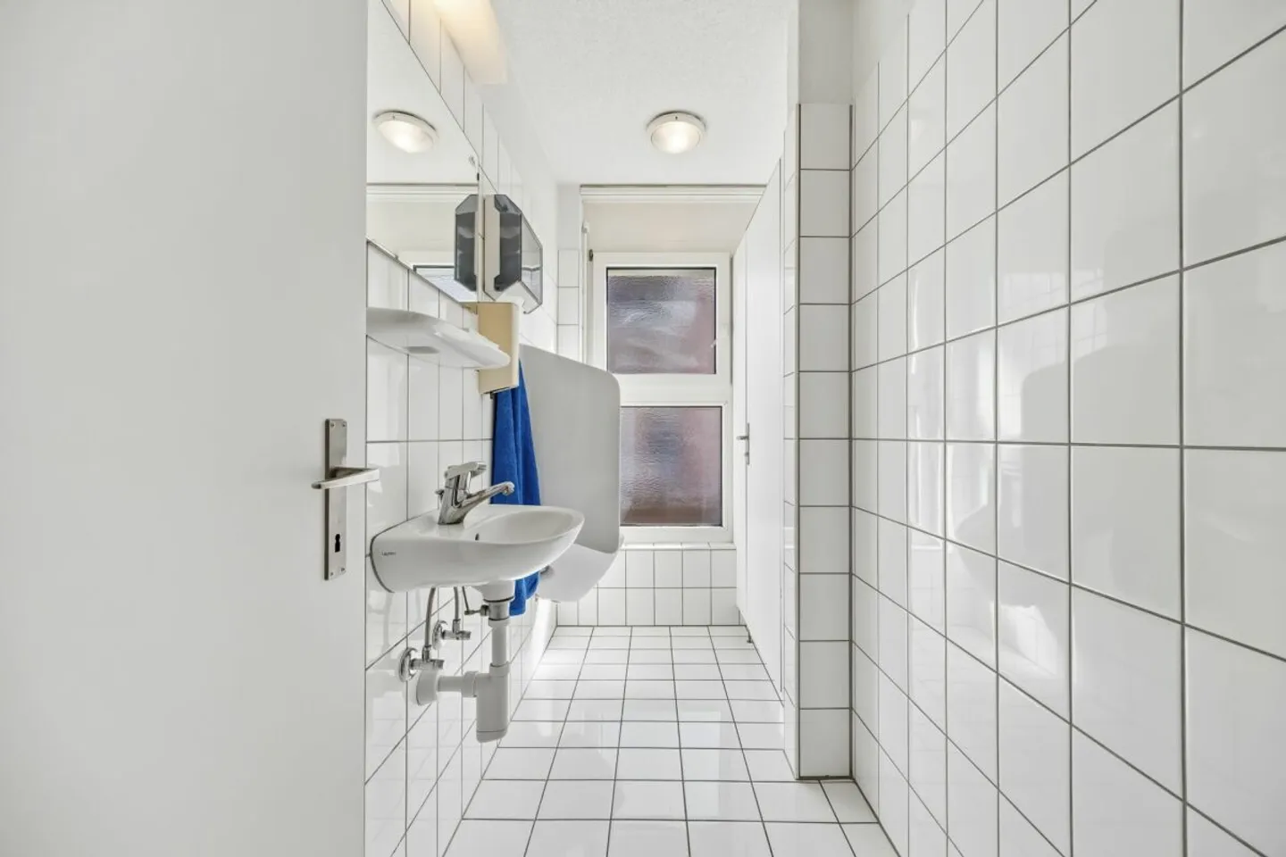 Commercial Space in Burgdorf - Photo 4 of 13