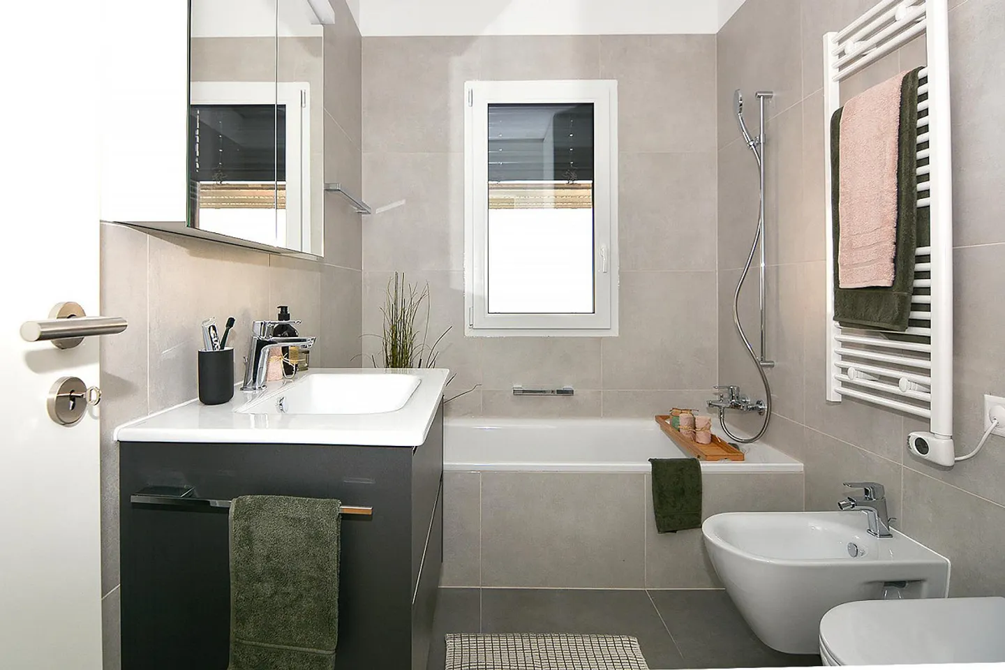 Moderne 3.5 pièces à deux pas du centre - Photo 5 sur 9