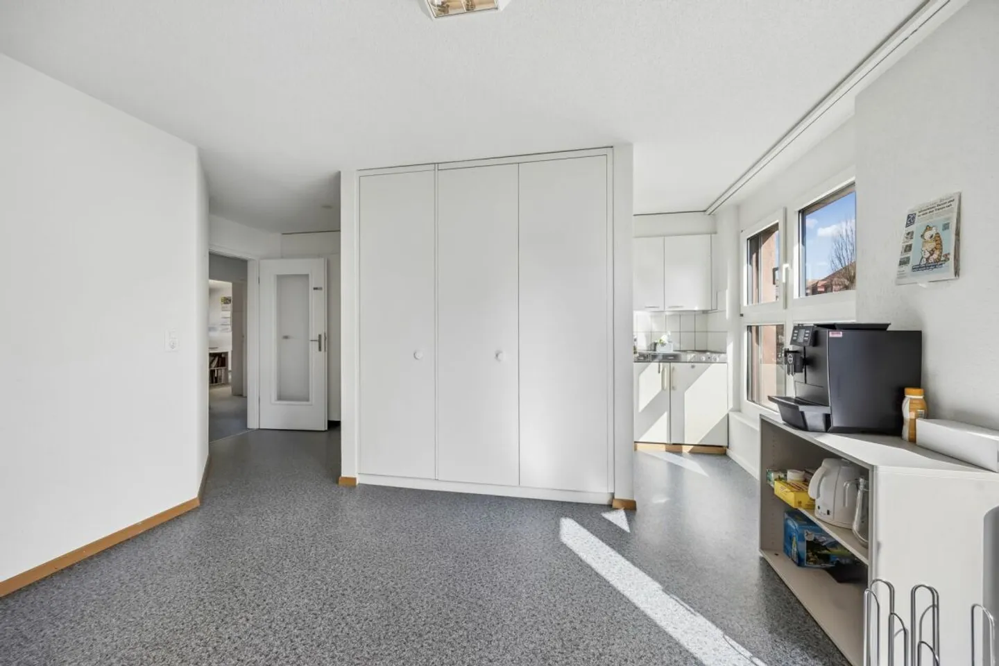 Commercial Space in Burgdorf - Photo 6 of 13
