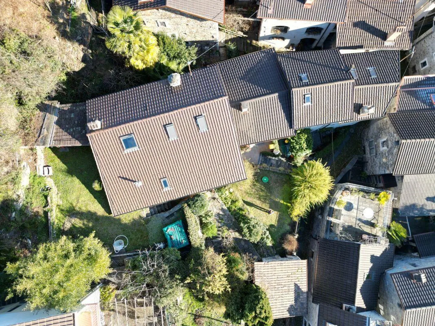 Magnifique maison bifamiliale à Arcegno - Photo 3 sur 13