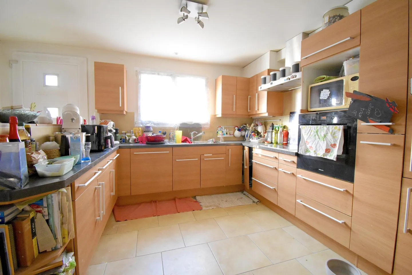 Charming family triplex in the heart of Lavigny? 140 m² over three levels - Photo 5 of 10