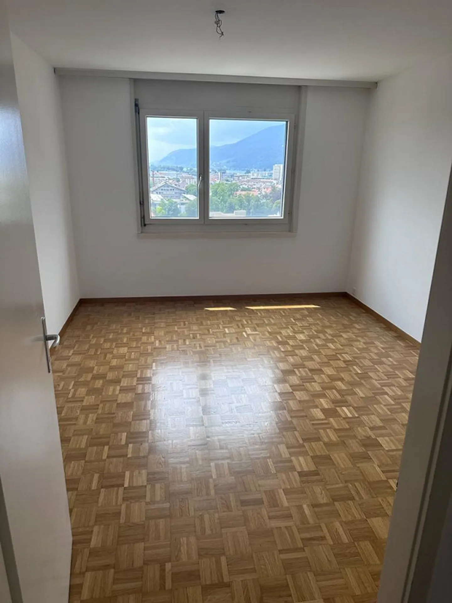 Appartement 3.5 pièces avec vue - Photo 6 sur 7