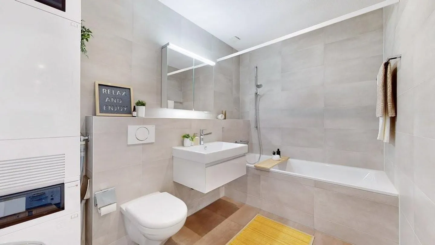 Take the elevator directly to your new dream apartment! - Photo 9 of 12