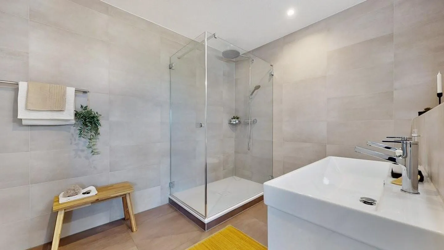 Take the elevator directly to your new dream apartment! - Photo 10 of 12