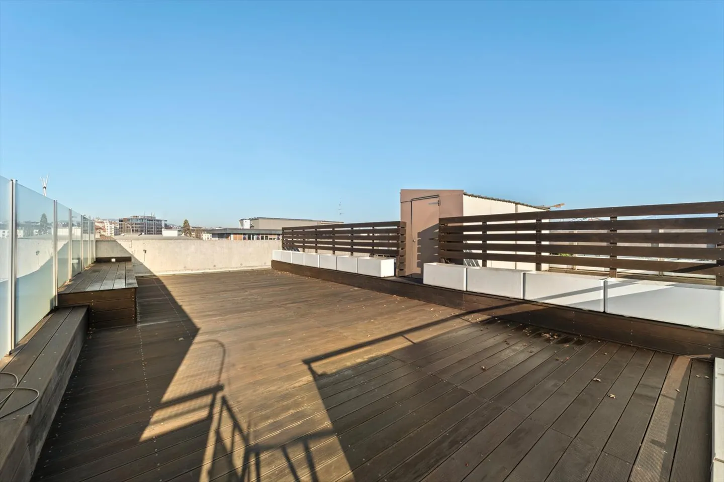 Außergewöhnlich: renovierte Duplex-Wohnung von 236 m2 mit Dachterrasse! - Foto 11 von 13