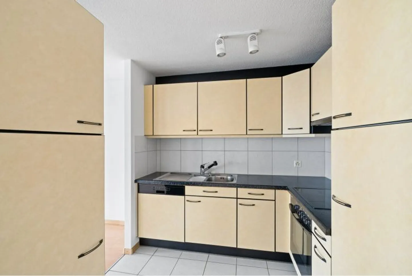 Appartamento centrale con vista lago - Foto 4 di 7