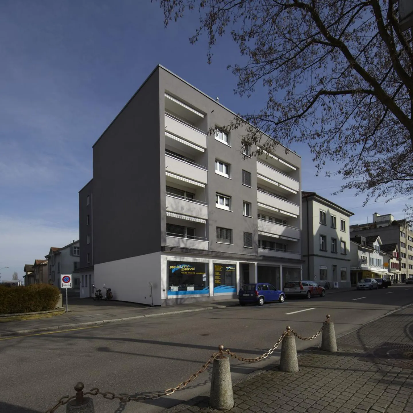 Appartamento centrale con vista lago - Foto 1 di 7