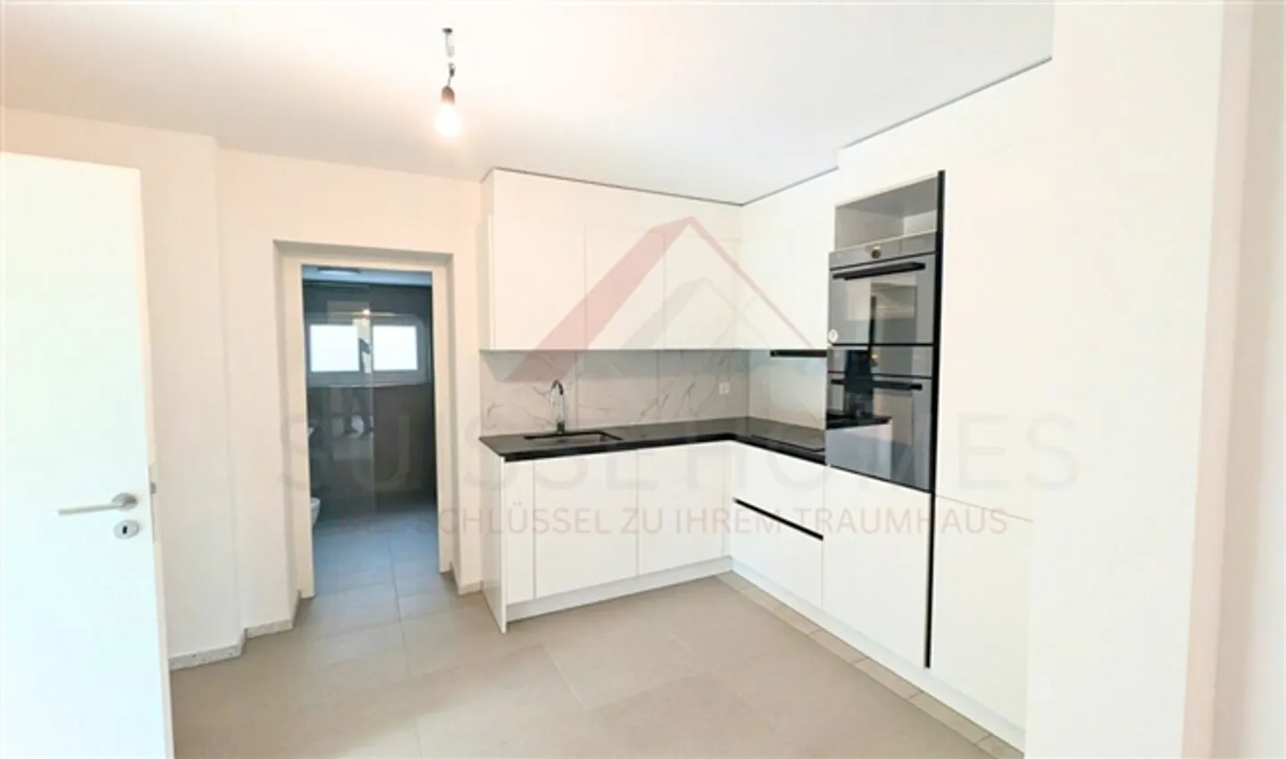 «Charmantes Einfamilienhaus in Niederbipp - grosszügig renoviert, viel Platz und Potenzial» - Photo 3 of 13