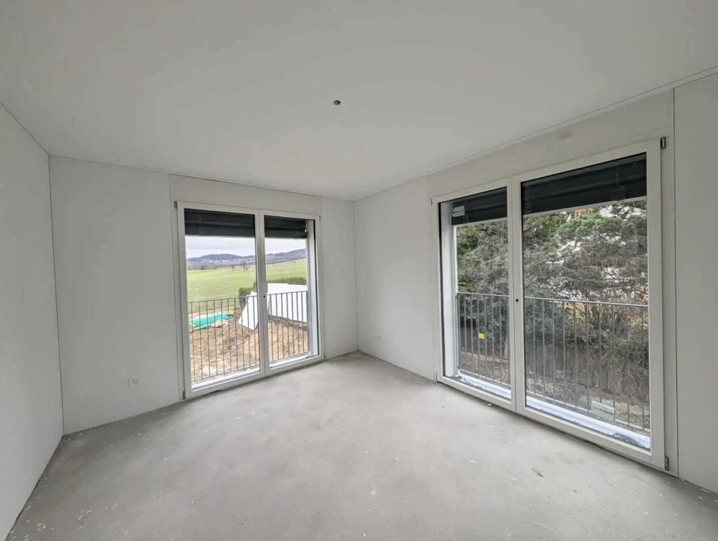 Stylish Apartments with Stunning Views - Photo 4 of 11