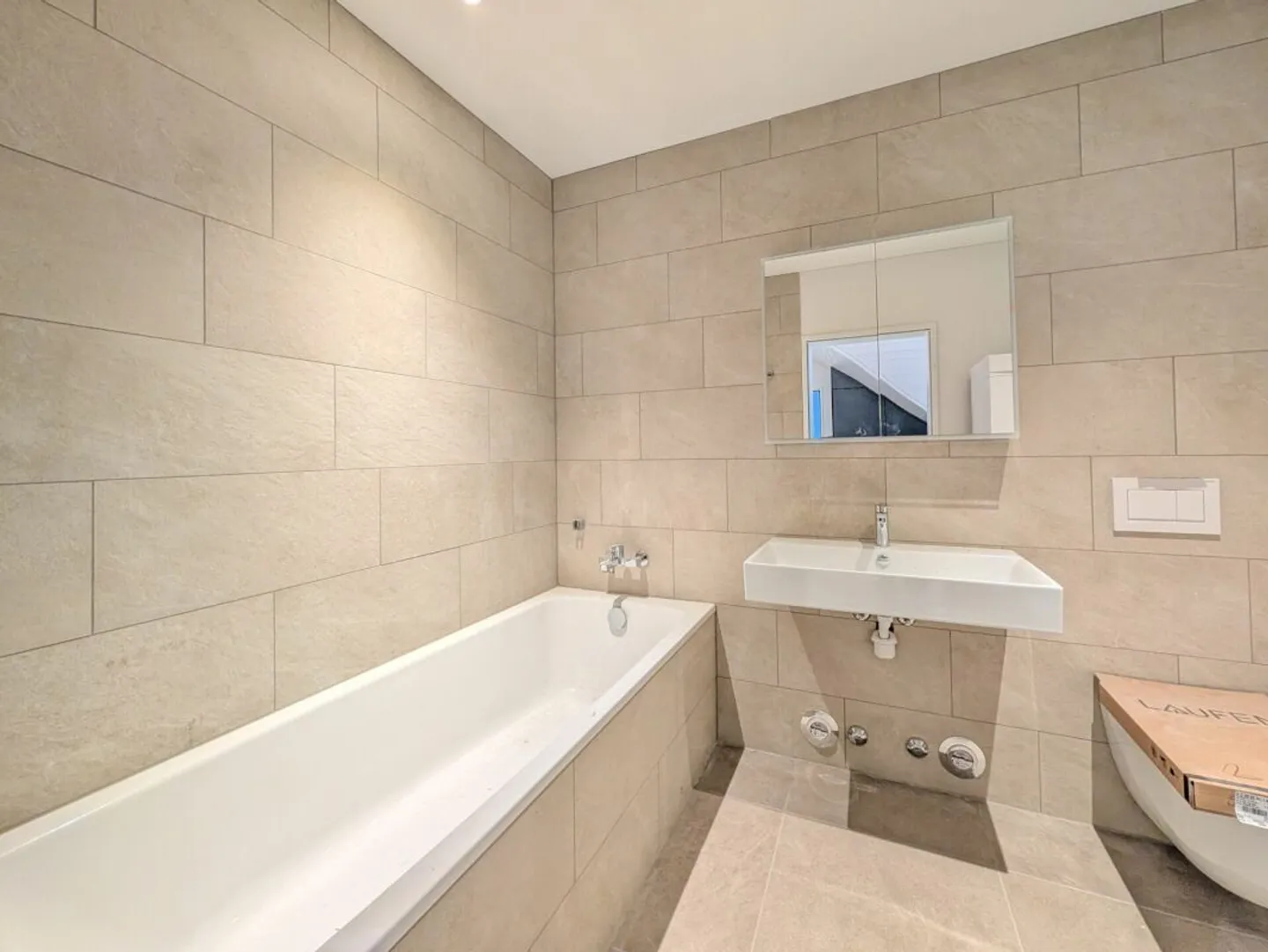 Stylish Apartments with Stunning Views - Photo 6 of 11