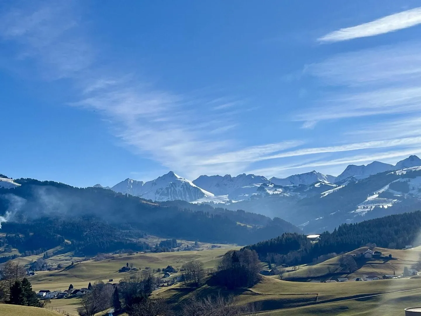 FOR SALE - Individual villa with 5.5 rooms and panoramic view in Plasselb - Photo 10 of 11