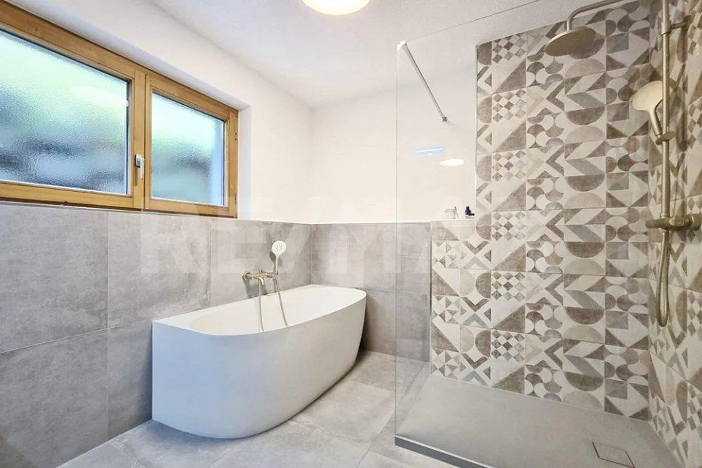 Newly renovated, very bright apartment by the Hannigbahn - Photo 13 of 13