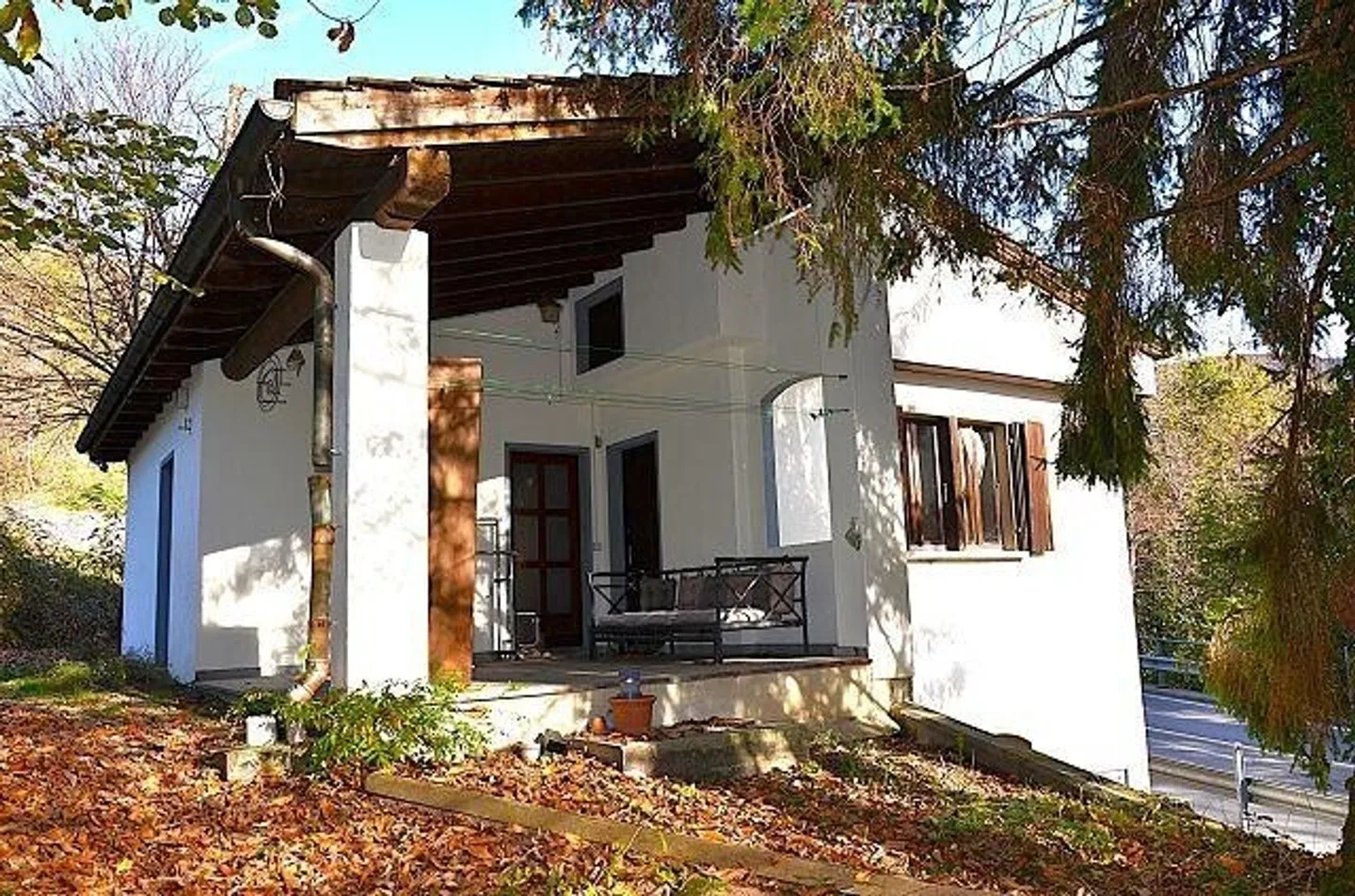 Haus mit viel Umschwung im Malcantone - Foto 1 von 13