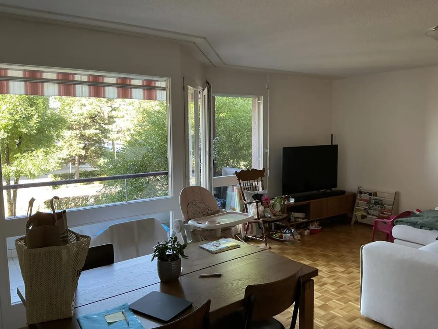 Appartamento di 3,5 locali, 81m2, piano superiore, alture di Pully, 5 min dall'autostrada - Foto 6 di 11