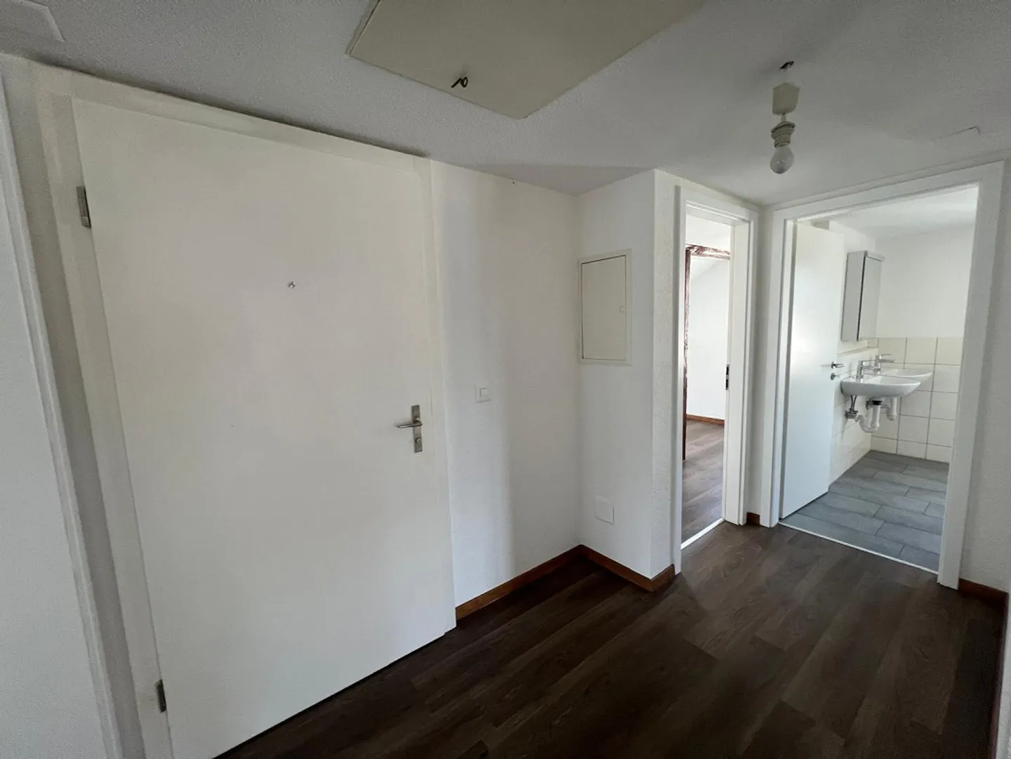 Vivere con charme - appartamento appena pitturato in una posizione centrale - Foto 10 di 12