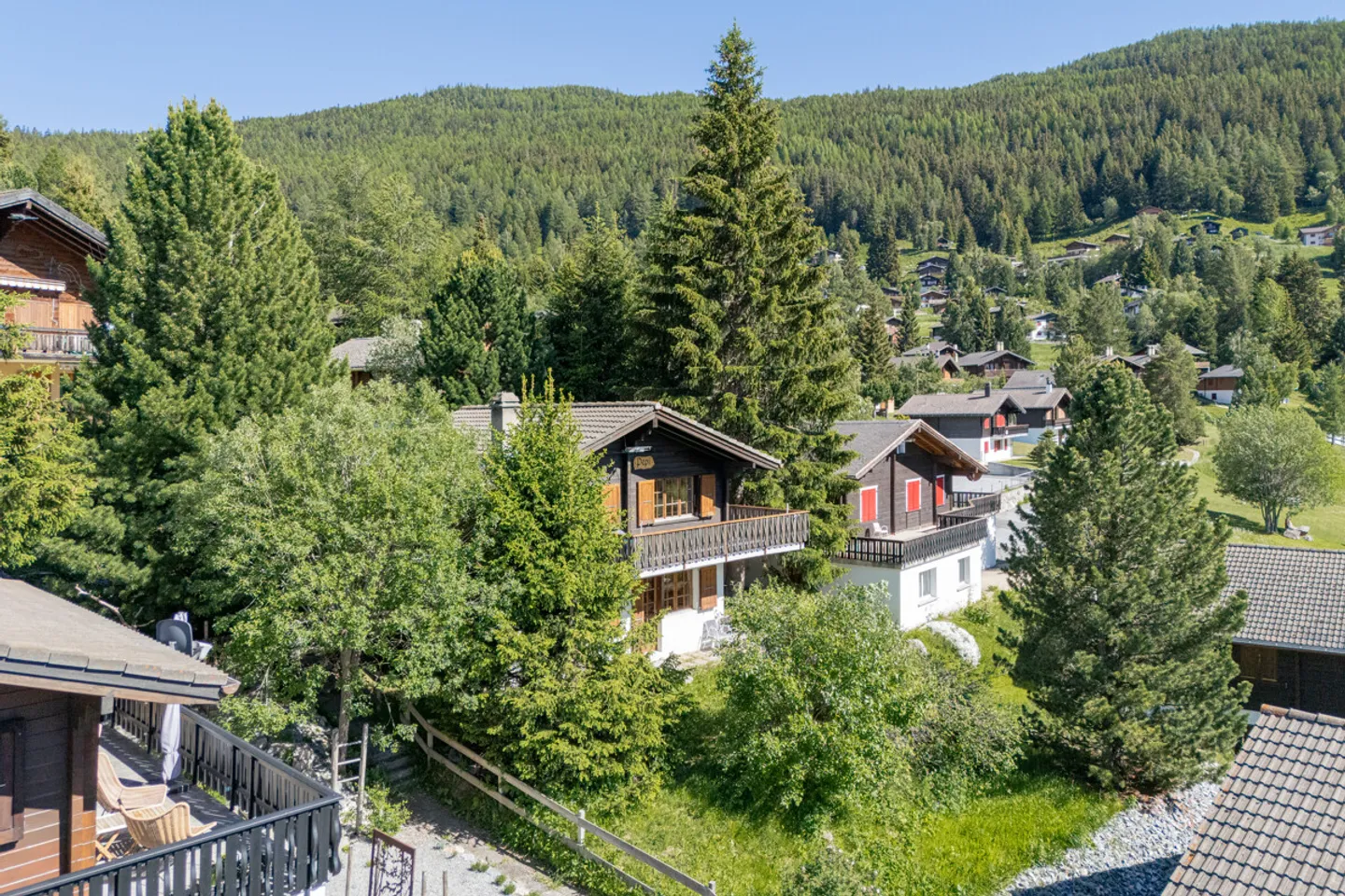 Charmantes Chalet in Bürchen - Foto 2 von 9