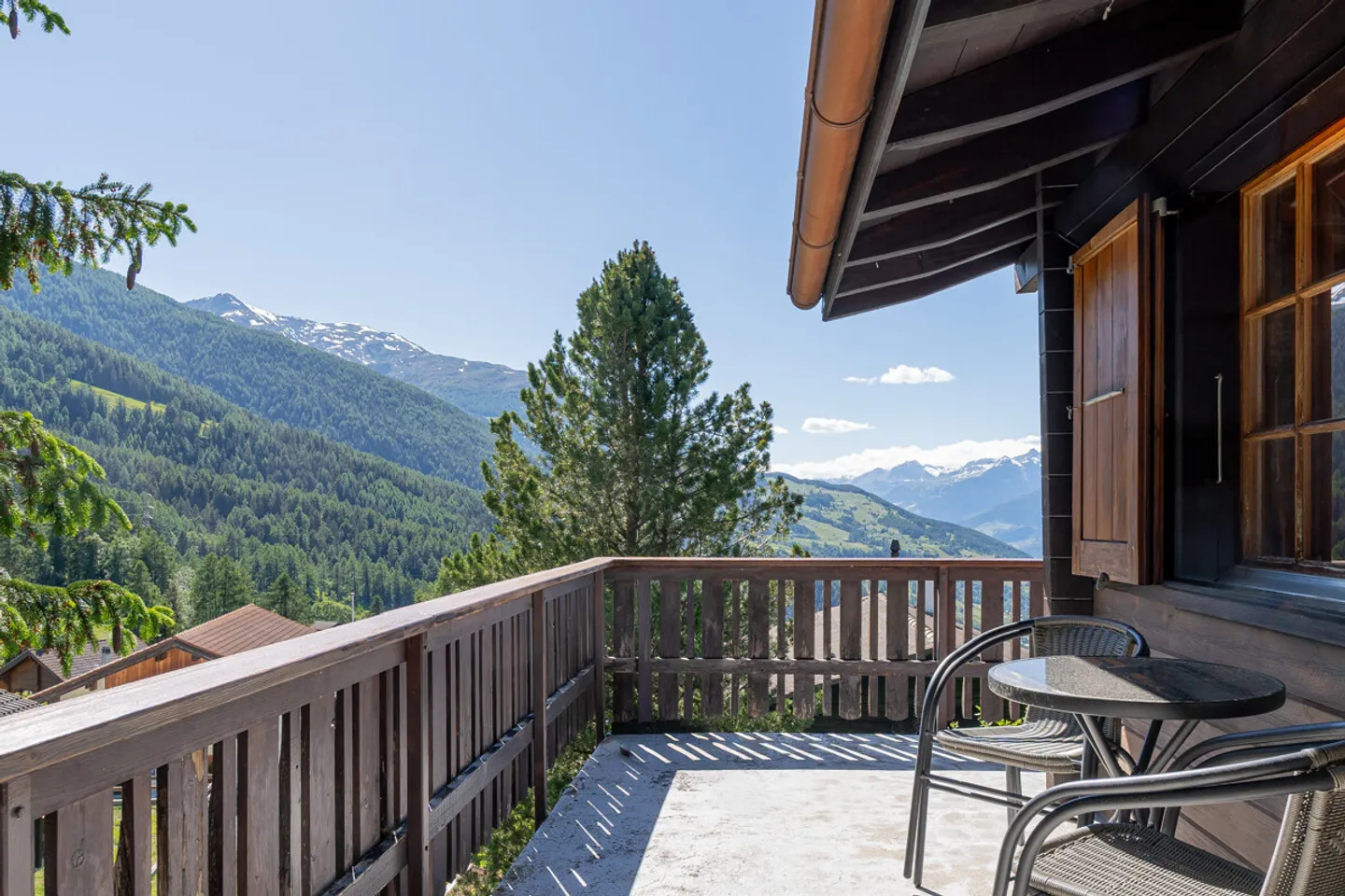 Charmantes Chalet in Bürchen - Foto 3 von 9