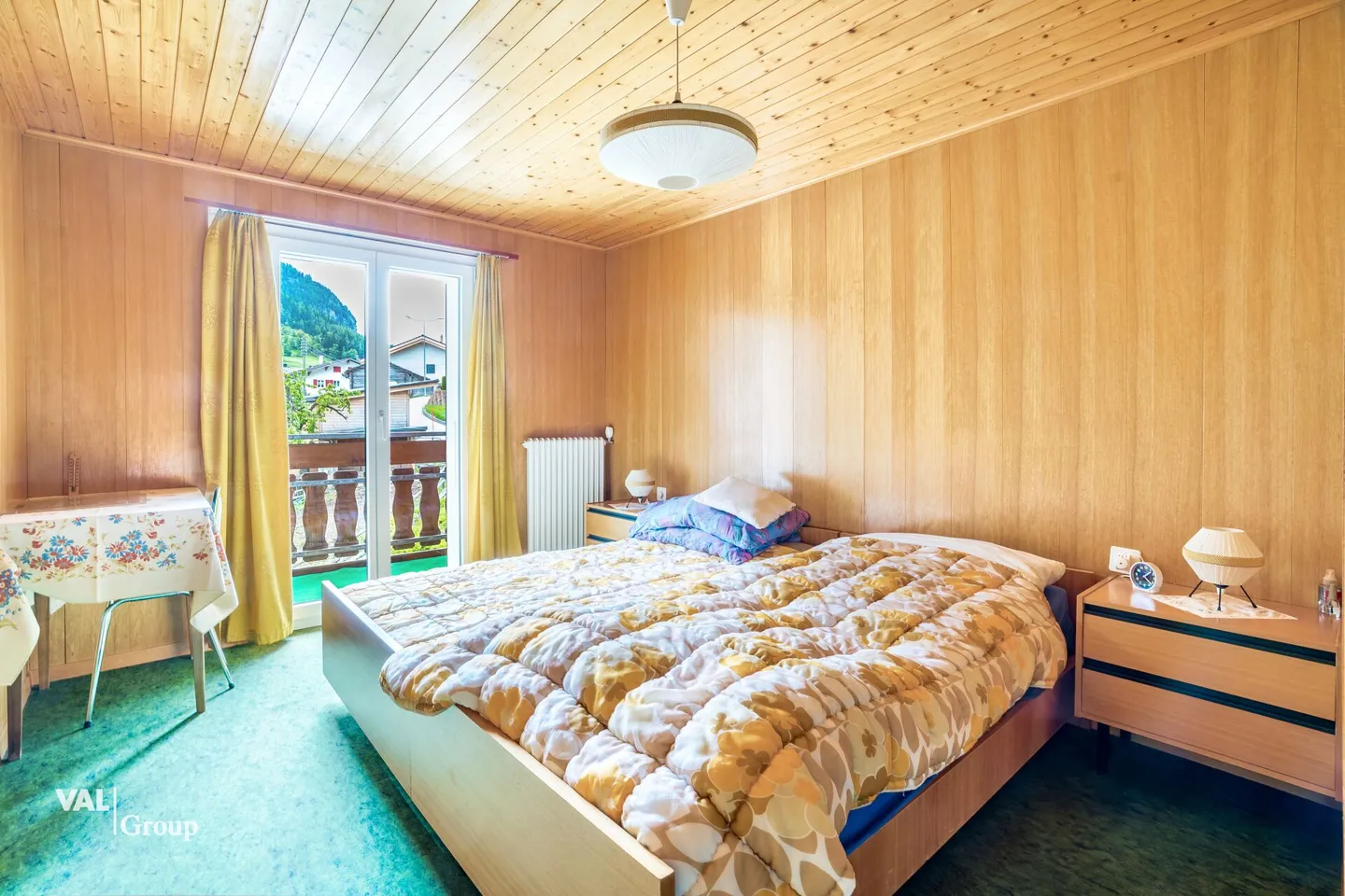 Proprietà versatile con due unità abitative, piscina coperta, laboratorio e potenziale di sviluppo a St. Niklaus - Foto 16 di 25