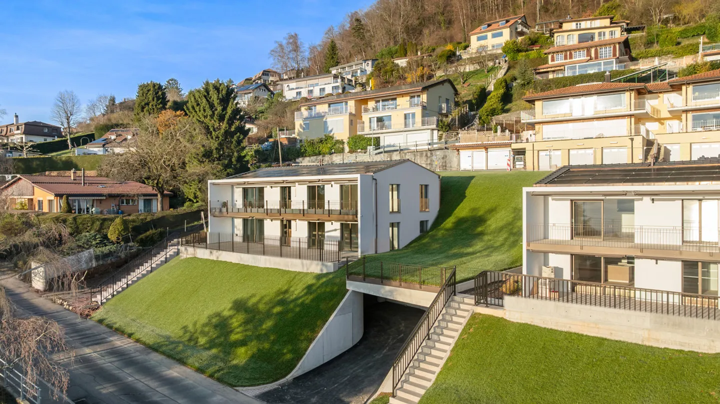 Neu | Terrasse & Garten mit Seeblick - Foto 2 von 11