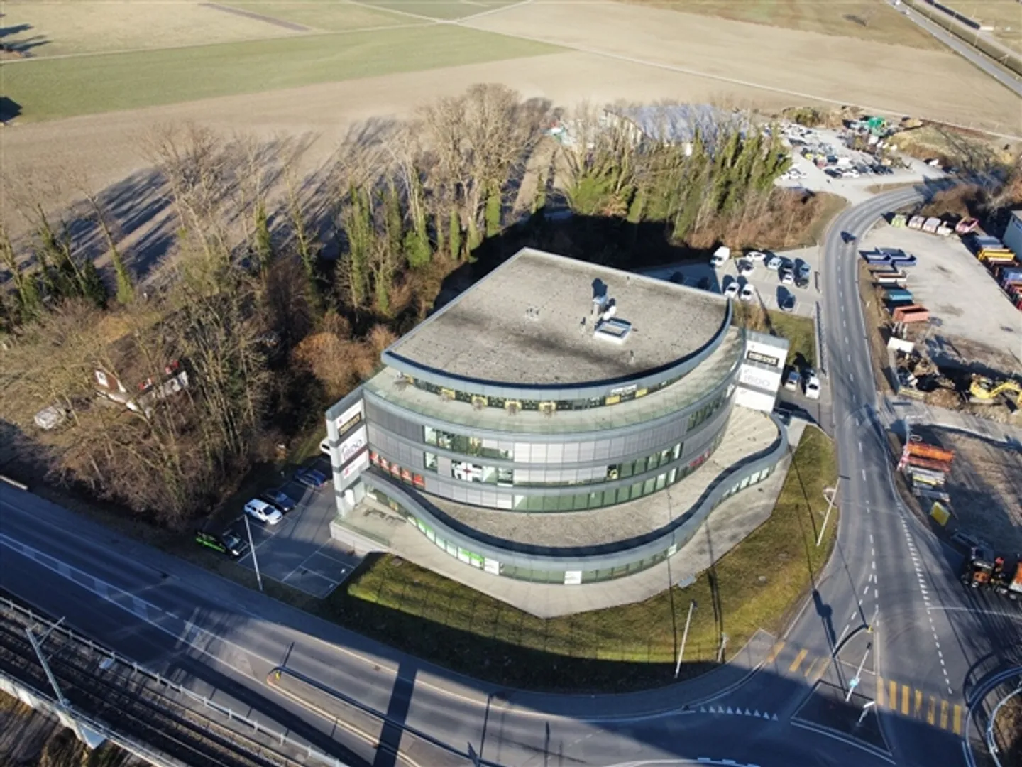 Modern Space 243 m2 - 1 Month Free - Photo 5 of 6