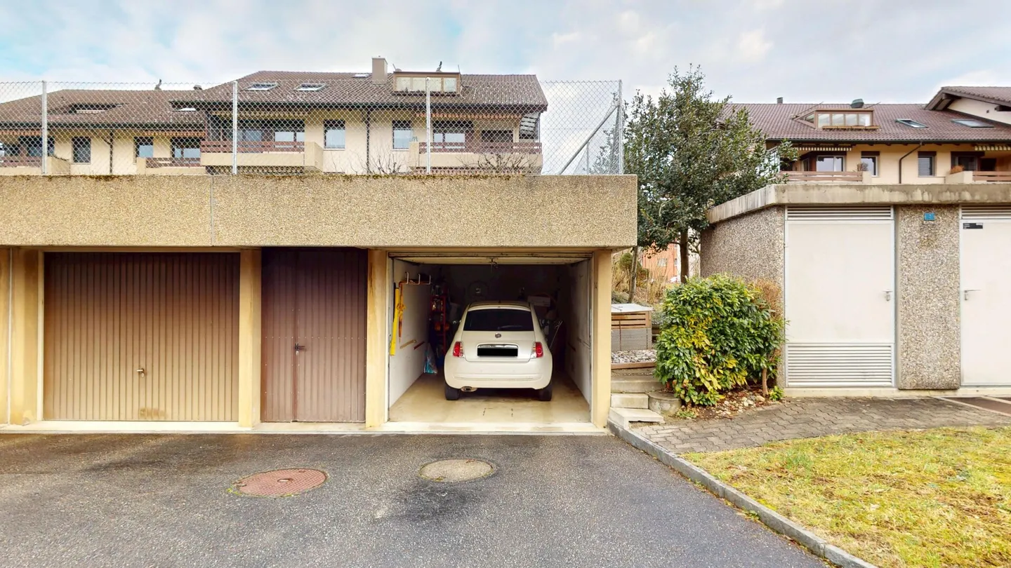 Light-flooded 4.5-room penthouse apartment with loft character - Photo 6 of 6