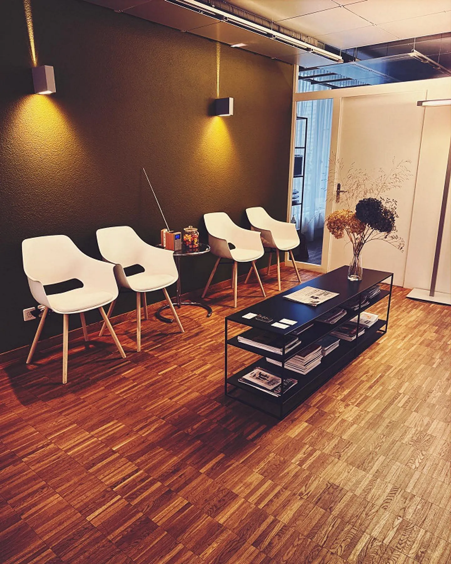 Stanza pratica moderna (20,6m2) in affitto in uno studio condiviso - Foto 4 di 7