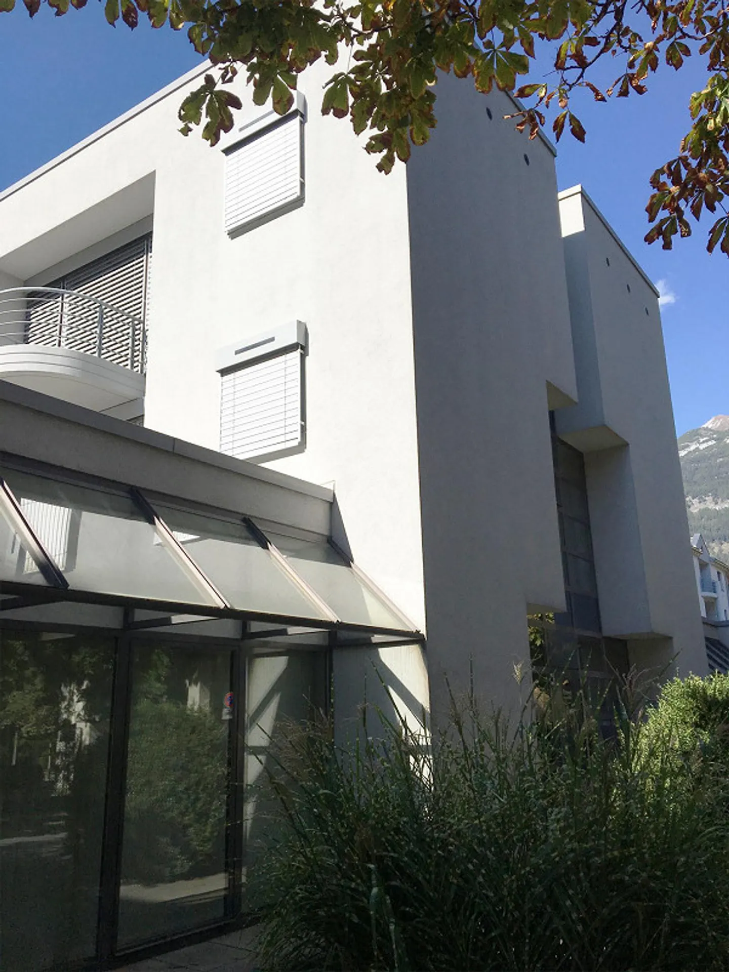 Modernes Bürohaus in Chur - Foto 2 von 4