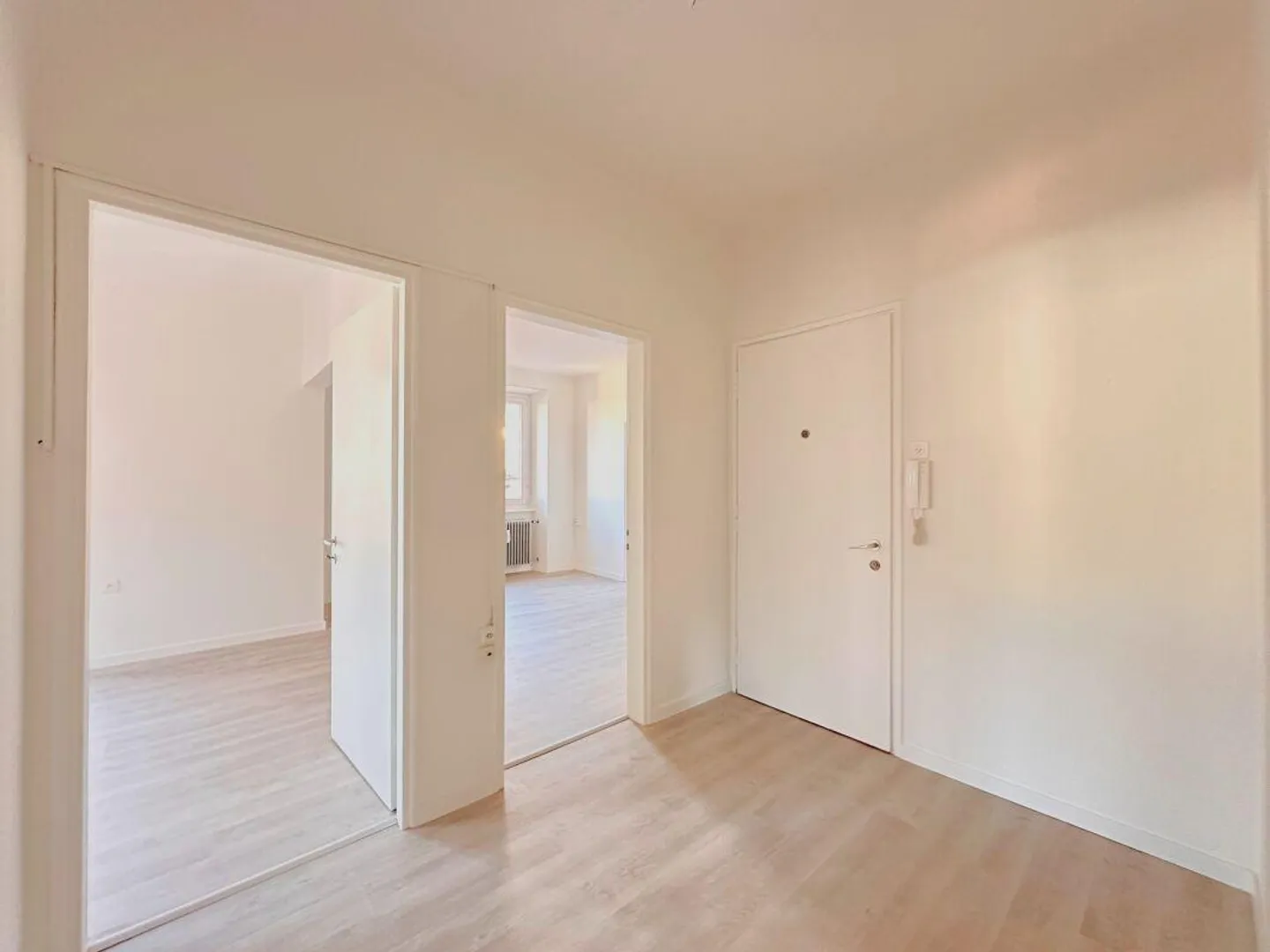 Investment opportunity top floor apartment - Photo 4 of 13
