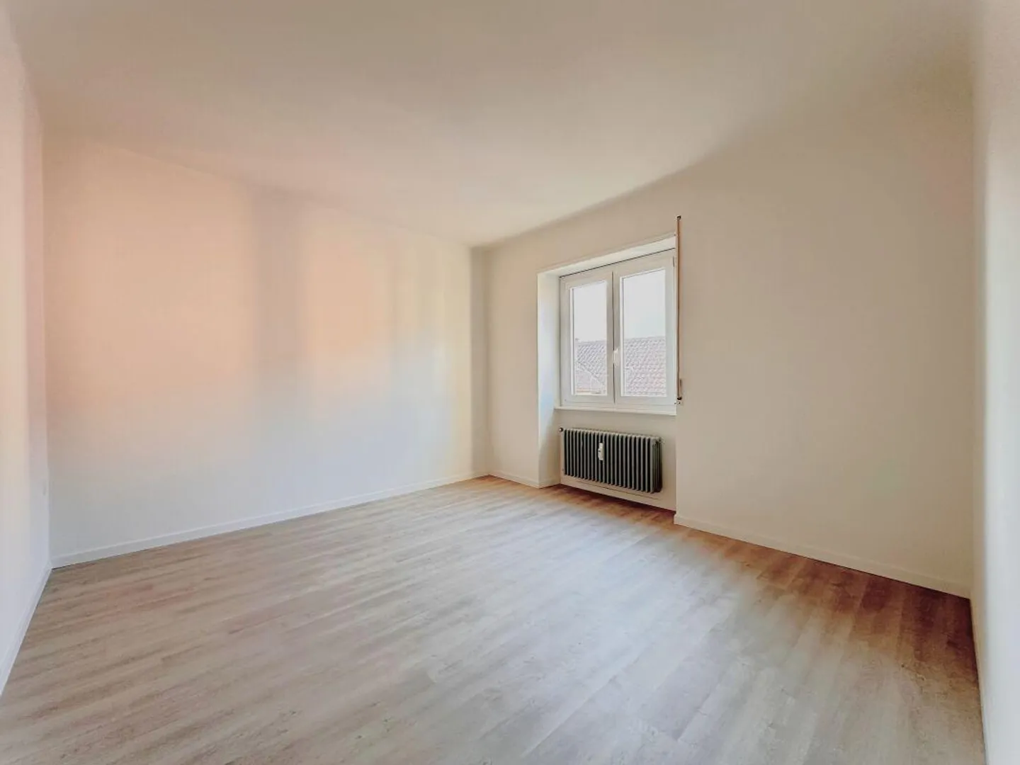 Investment opportunity top floor apartment - Photo 9 of 13