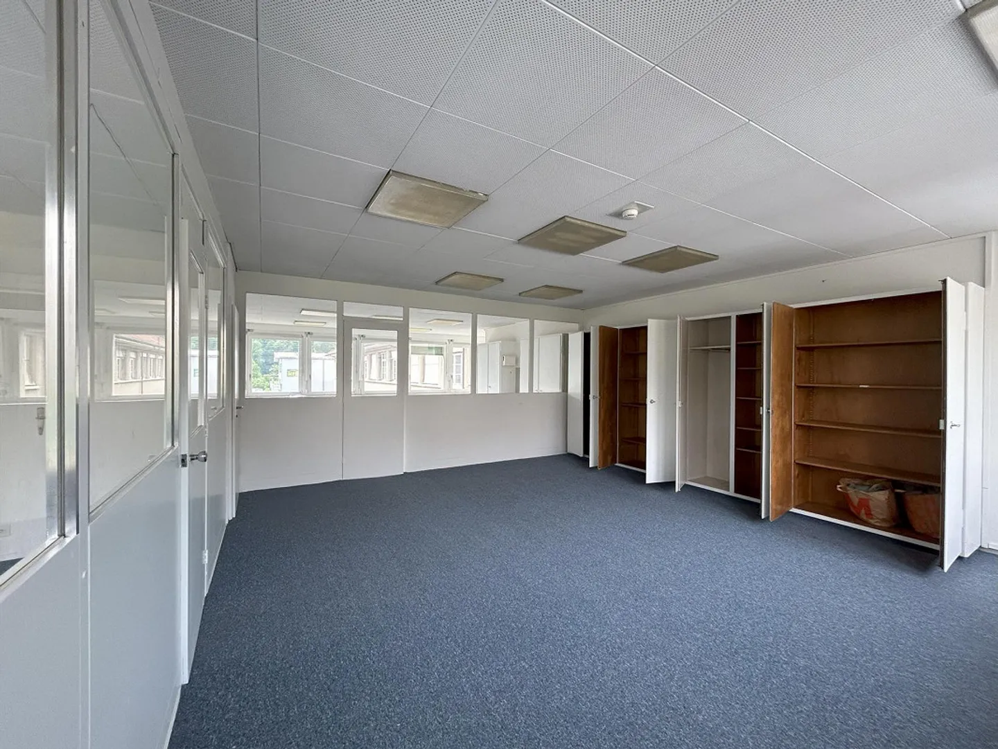 Bürofläche 30m2 zur Zwischennutzung - Foto 2 von 3