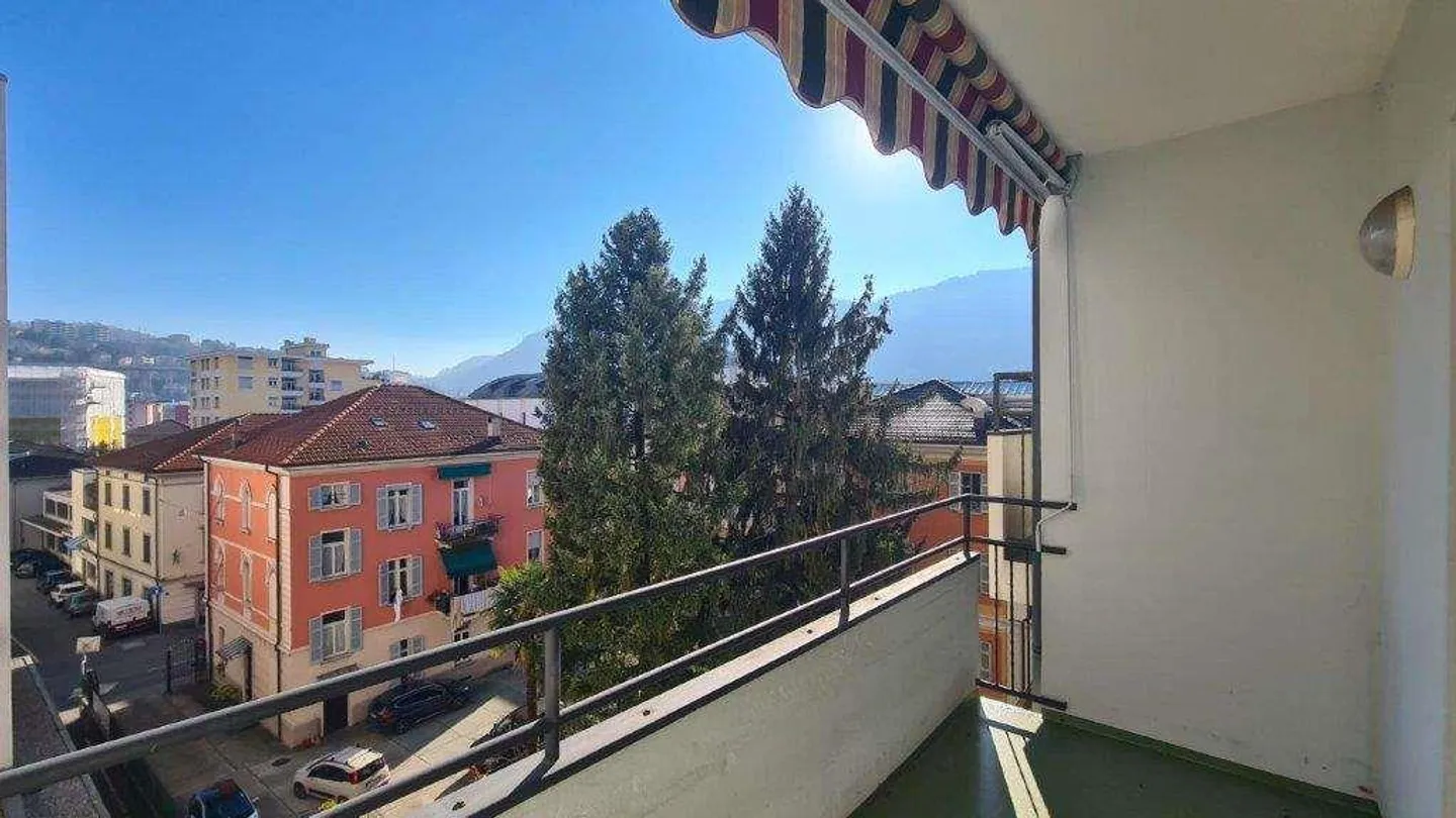 CHIASSO CENTRE : APPARTEMENTS RÉNOVÉS DE 2,5 À 4,5 PIÈCES - Photo 1 sur 10