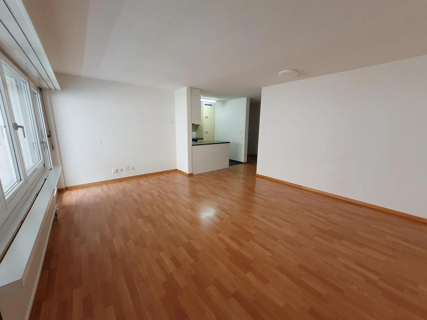 Appartamento 3 locali con balcone - Foto 3 di 11