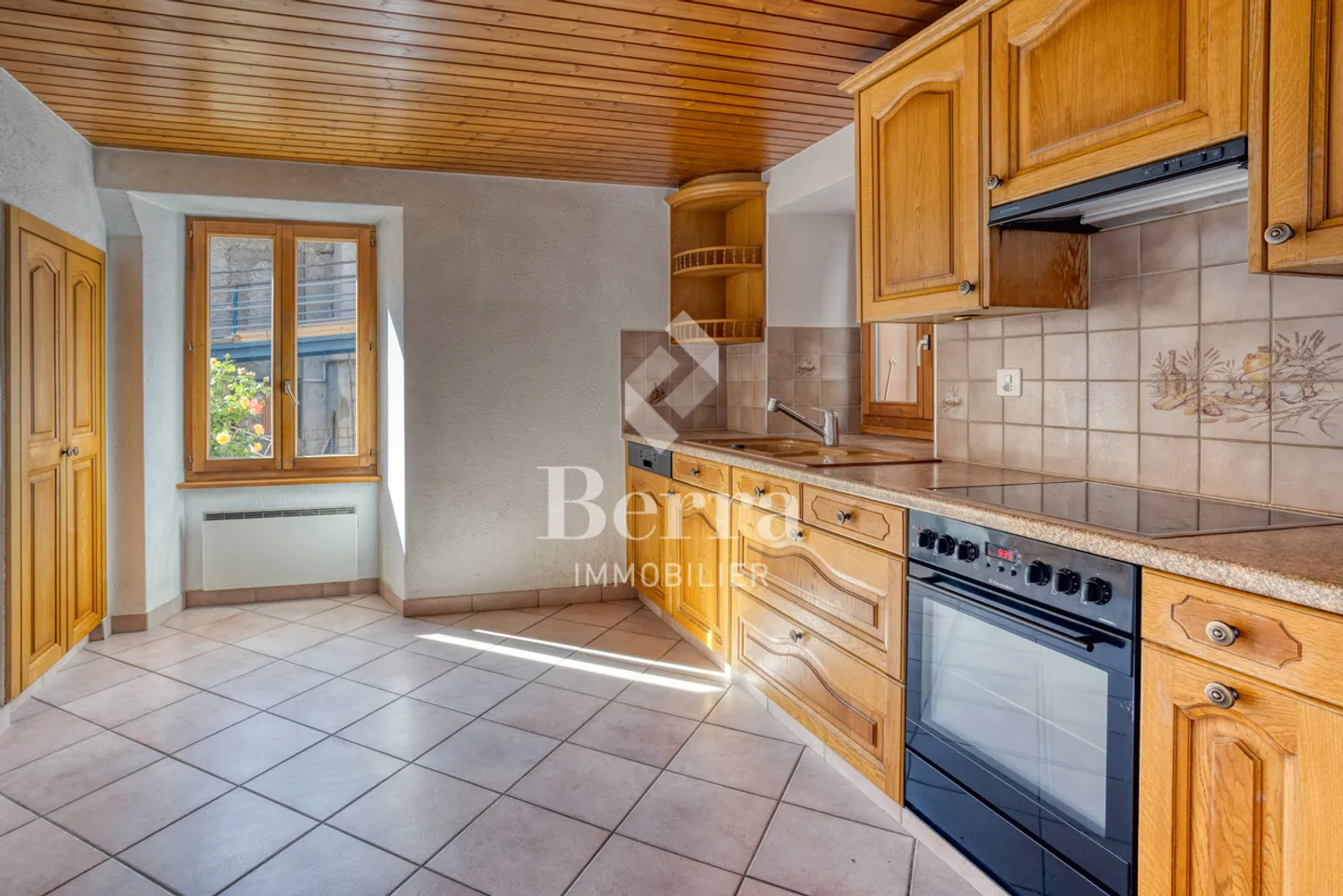 Villa indipendente con grande potenziale - Foto 4 di 31