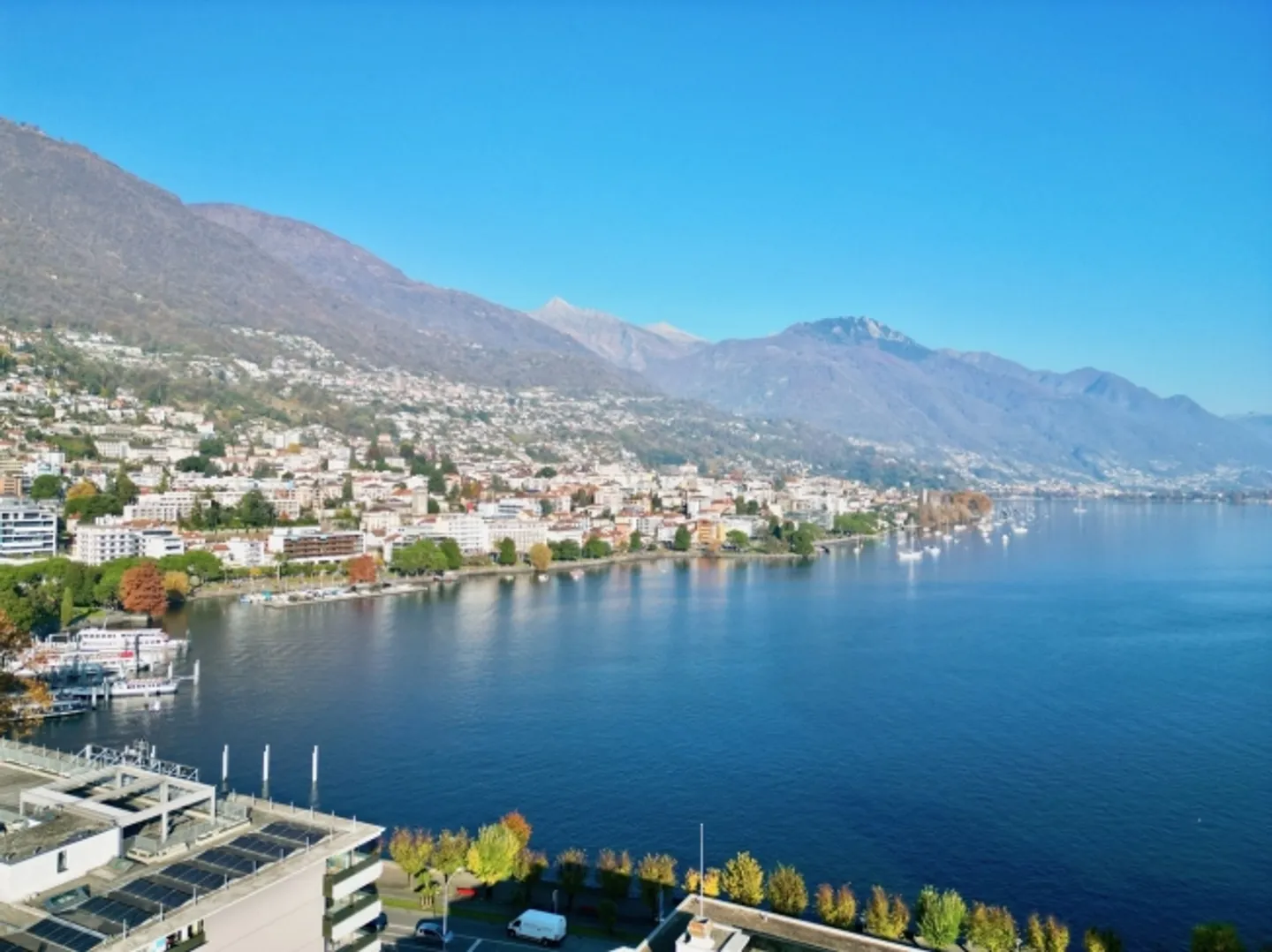 Unique Offer Holiday Apartment in Second Line from the Lake - Photo 3 of 8