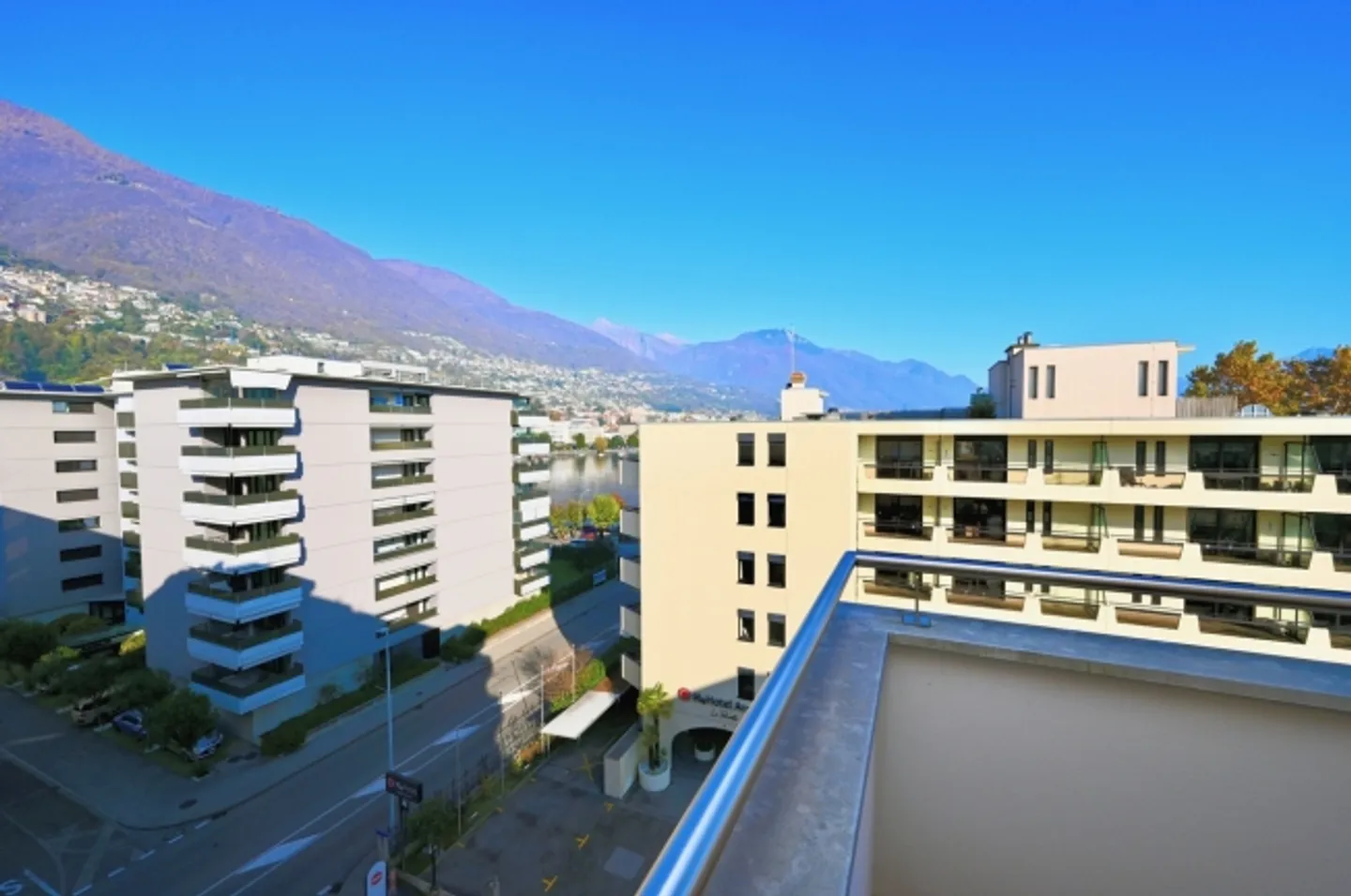 Unique Offer Holiday Apartment in Second Line from the Lake - Photo 4 of 8