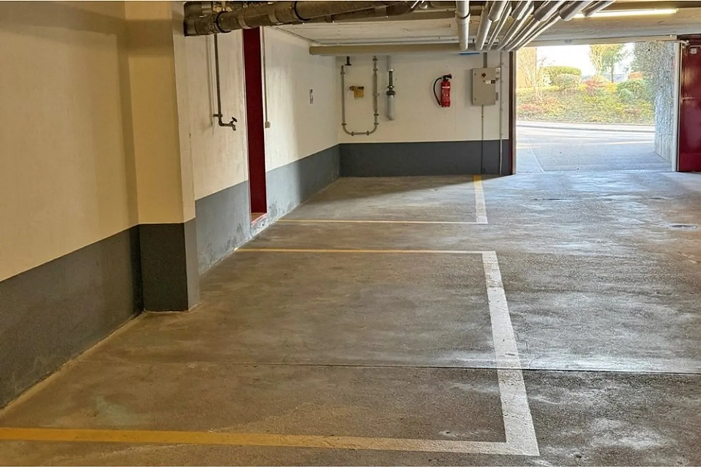 1 posto auto sotterraneo a Zurigo-Höngg - Foto 7 di 7