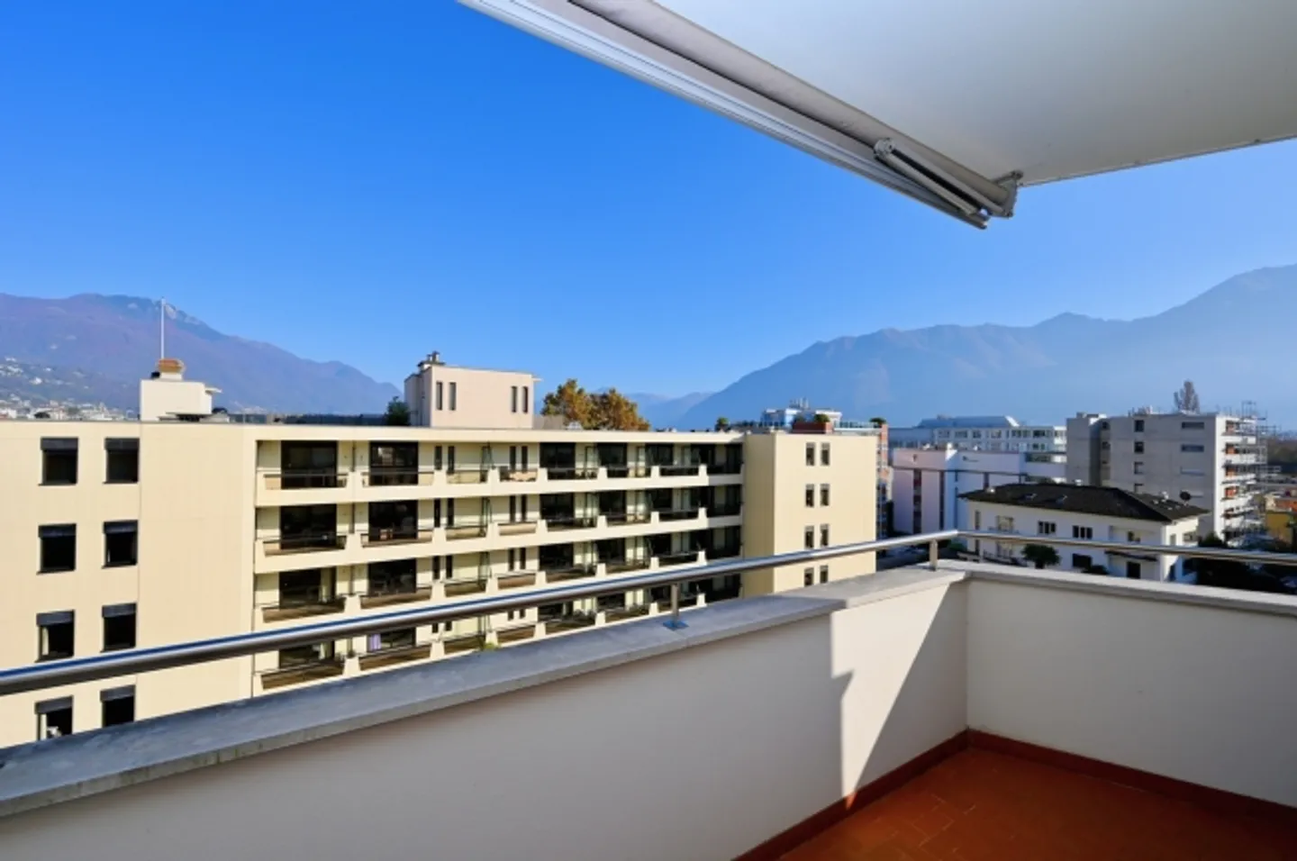 Unique Offer Holiday Apartment in Second Line from the Lake - Photo 6 of 8