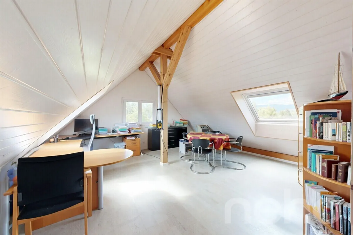 Aussergewöhnliche Maisonette mit Wellness - Foto 9 von 12